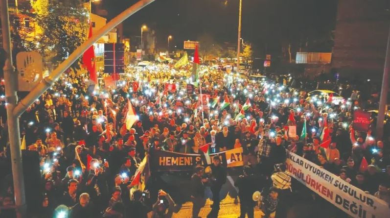 Tens of thousands of people marched for Palestine