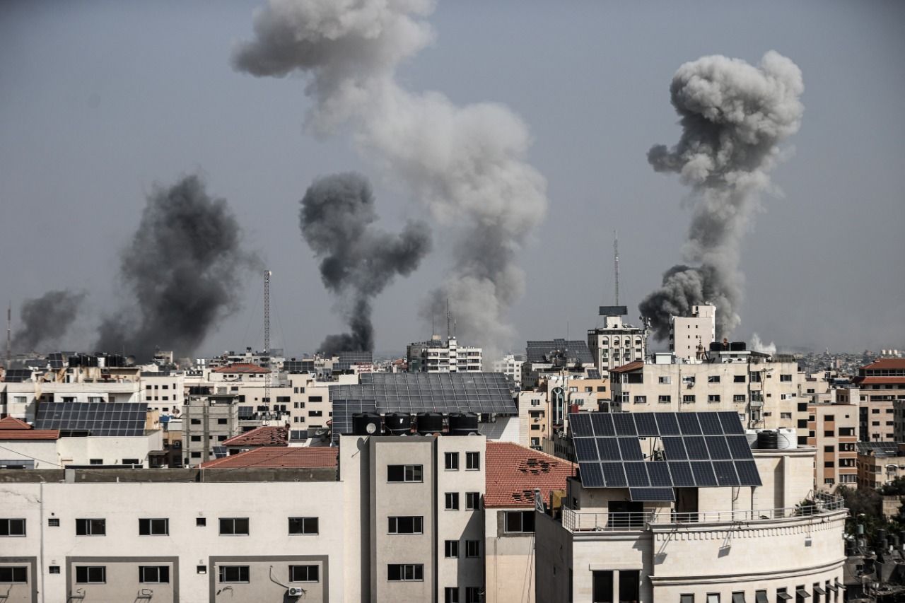 Terrorist Israeli army uninterruptedly bombs Gaza 