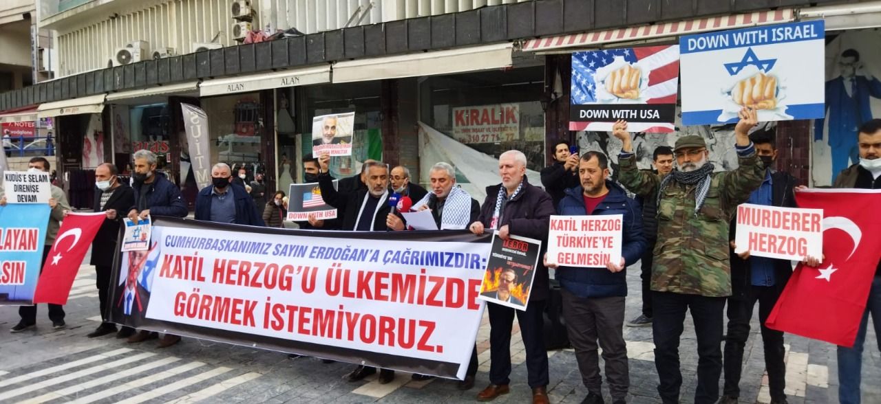 The arrival of Israeli President Isaac Herzog protested in Ankara