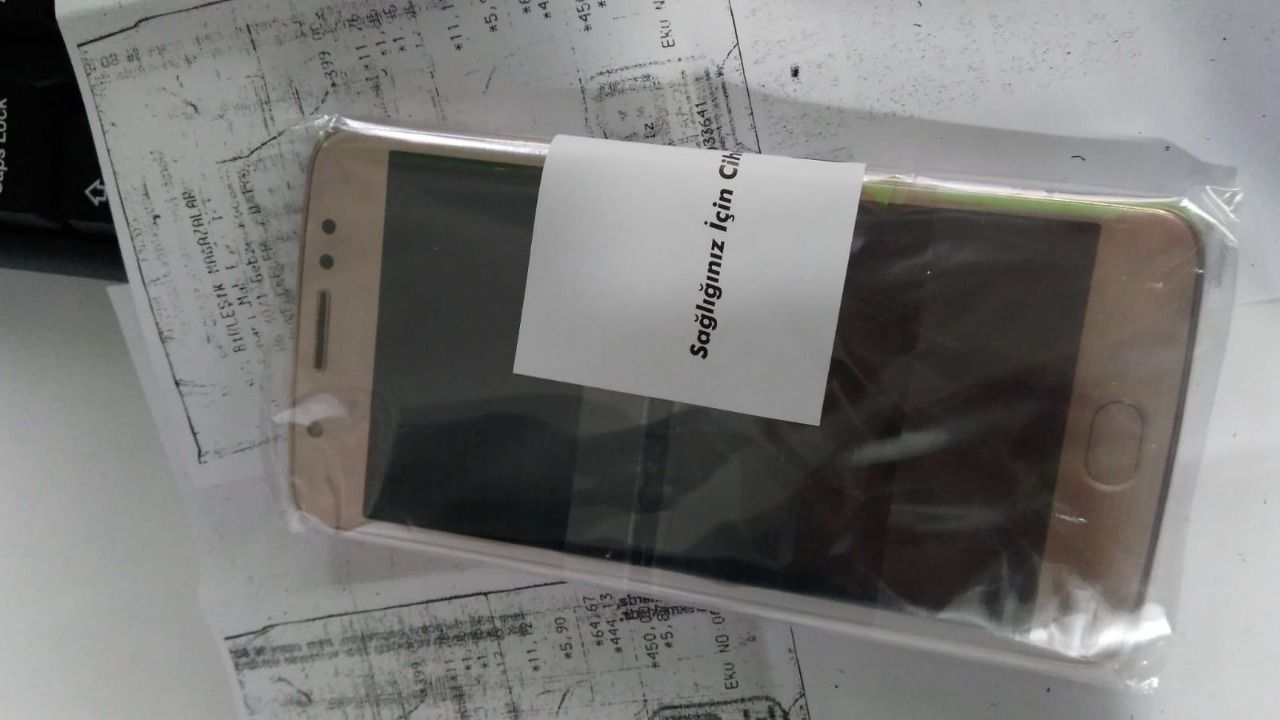 The phone bought from BİM chain market is second hand!