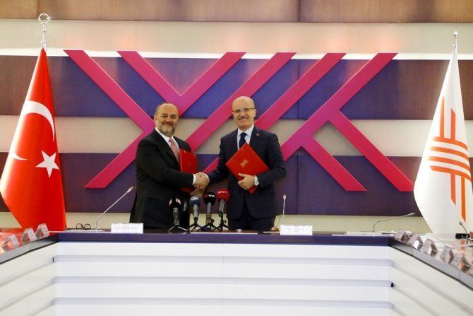 The protocol of support is signed for students in the field of oil, gas 
