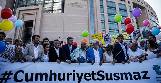Trial begins for journalists, executives from Turkish daily Cumhuriyet in Istanbul