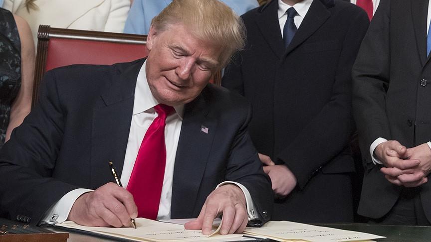 Trump signs executive orders for tax overhaul