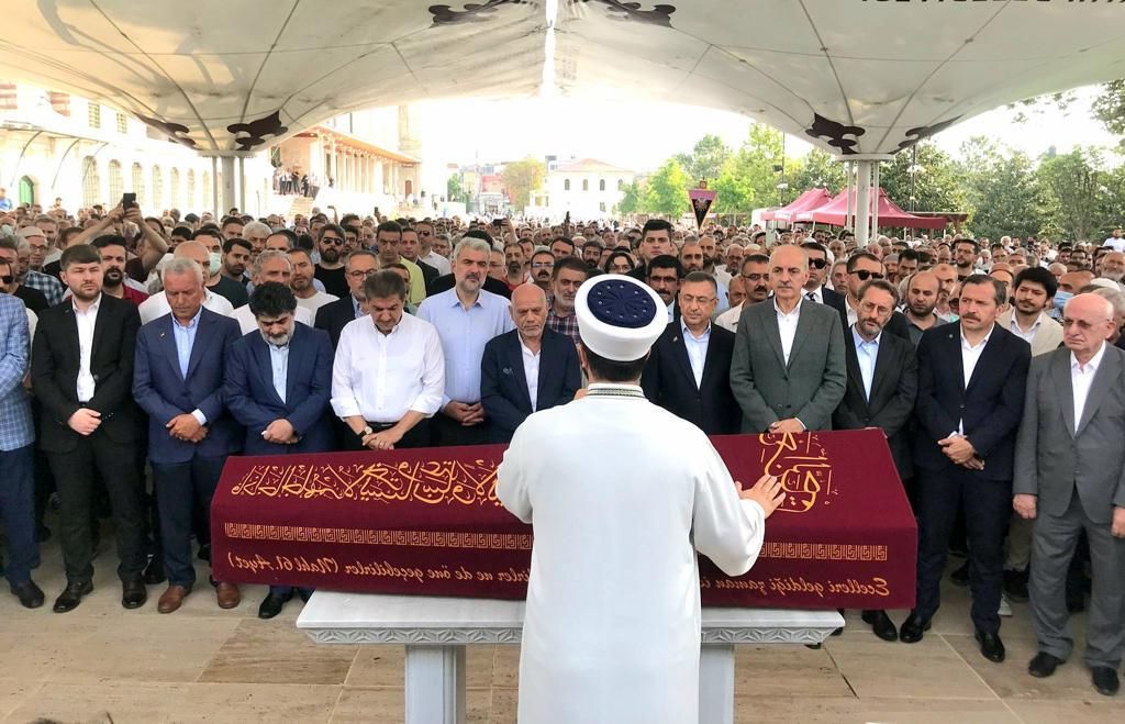 Turkey bids farewell to Mustafa Karahasanoğlu