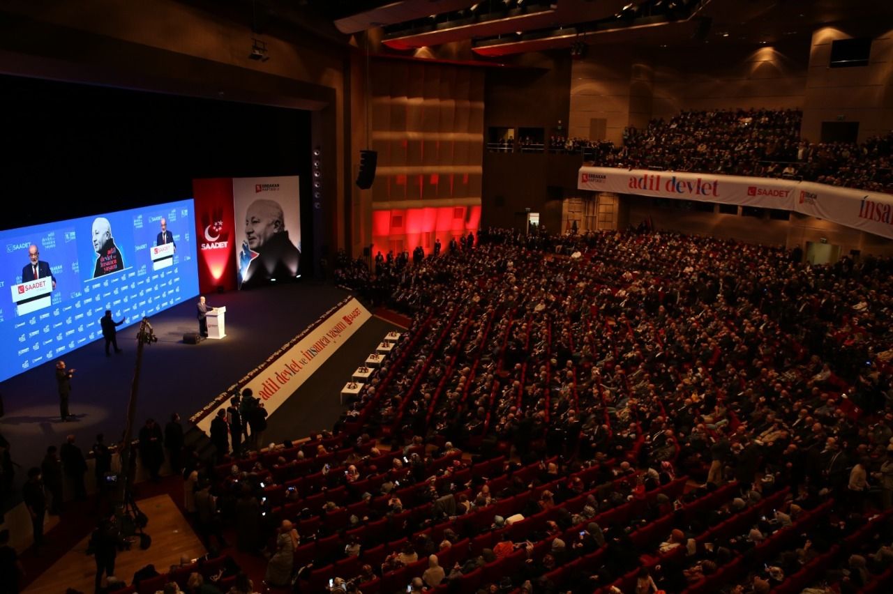 Turkey commemorates late Erbakan Hodja! Love of Erbakan did not fit in the halls!