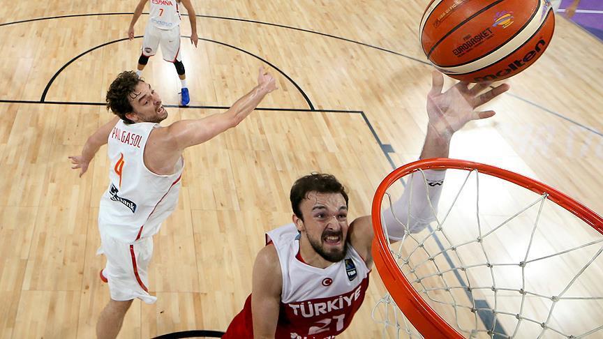 Turkey knocked out of EuroBasket after defeat by Spain