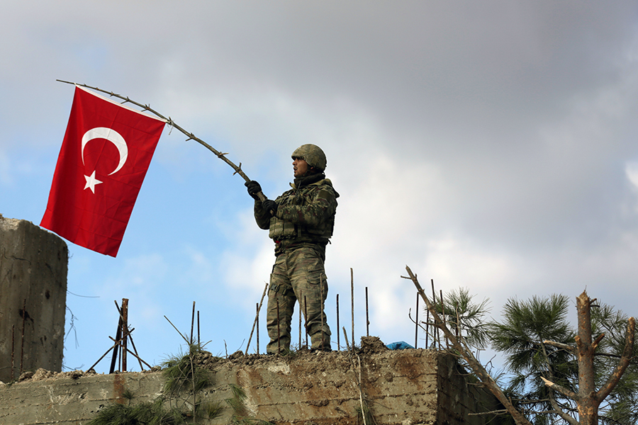 Turkey prepares for operation on its borders with Syria