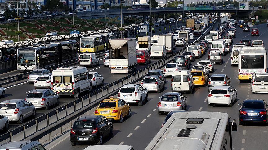 Turkey registers almost 100,000 vehicles in April