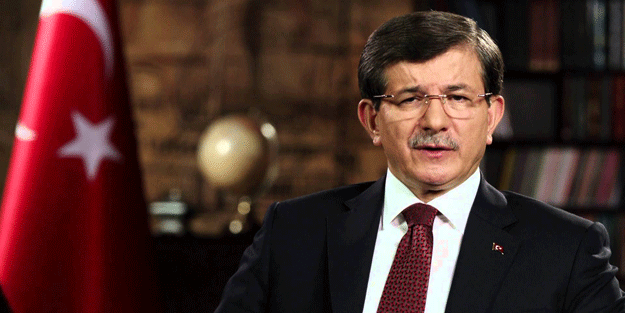 Turkey's AKP dimisses former PM Davutoğlu, three others