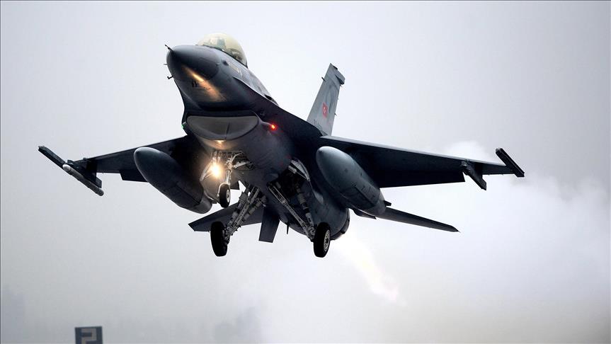 Turkish army conducts airstrikes in N Iraq, SE Turkey