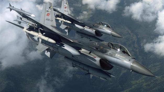 Turkish jets hit Daesh targets in Syrias Al-Bab