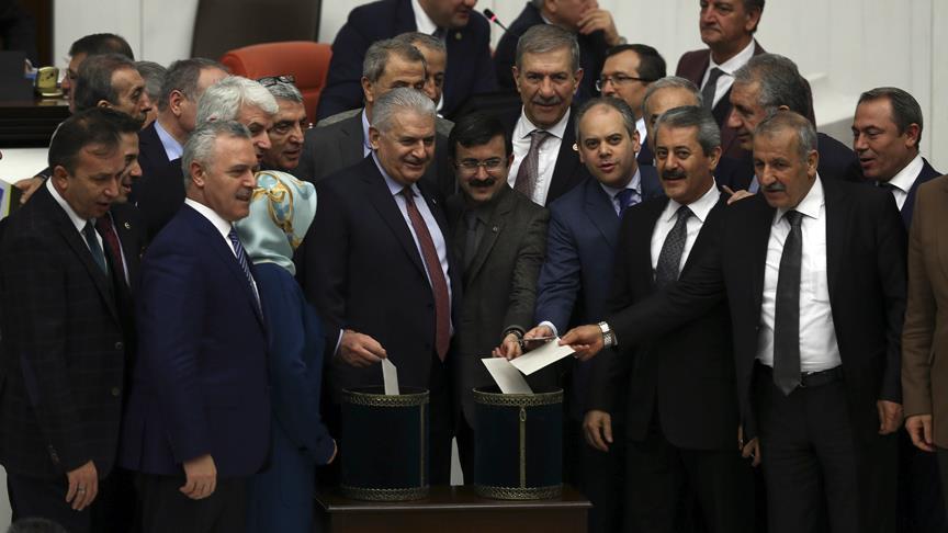 Turkish MPs pass articles 14-16 of new Constitution