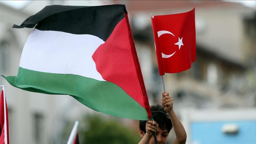 Turkish, Palestinian FMs talk Al-Aqsa crisis on phone