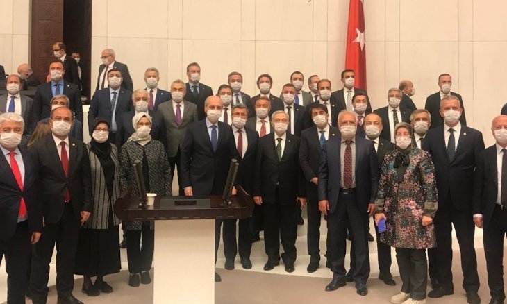 Turkish parliament passes bill to release thousands from prison