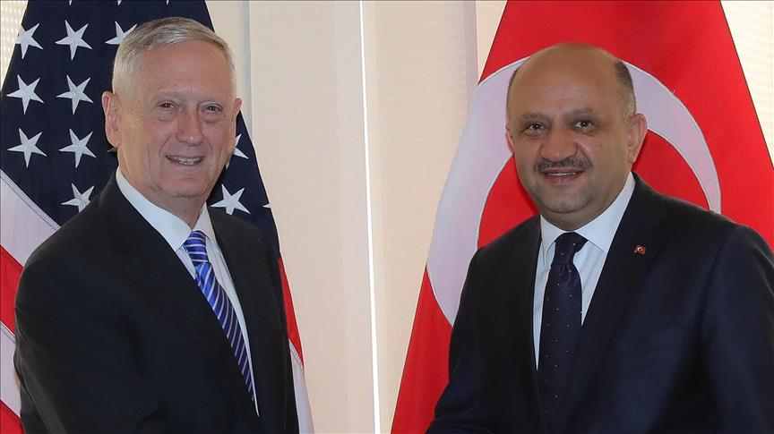 Turkish, US defense heads talk PKK/PYD issue in Belgium