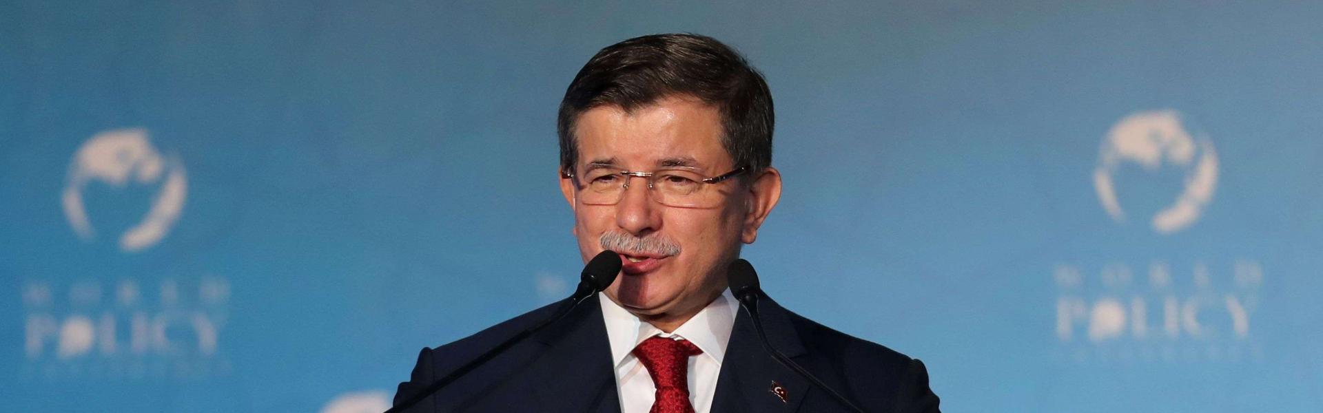 Viewers sceptical as Davutoğlu becomes latest AKP politician to prevent suicide attempt