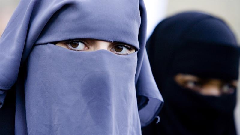 Woman forced to leave bus for wearing face veil in Netherlands